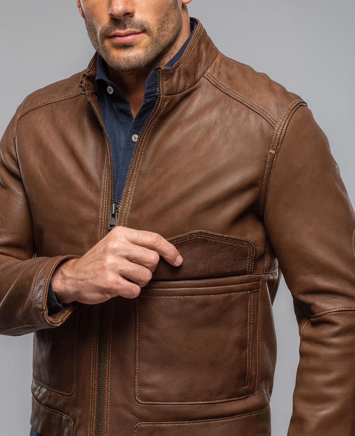 Caramel Brown Sheep Leather Bomber Jacket | Daaran – collar and zipper detail